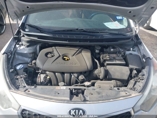 KNAFK4A64G5610525 KIA FORTE LX