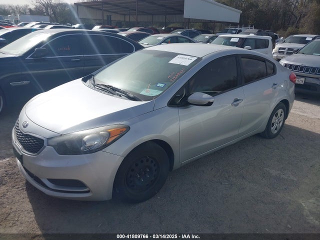 KNAFK4A64G5610525 KIA FORTE LX