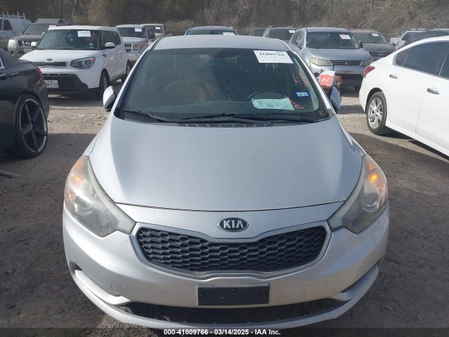KNAFK4A64G5610525 KIA FORTE LX