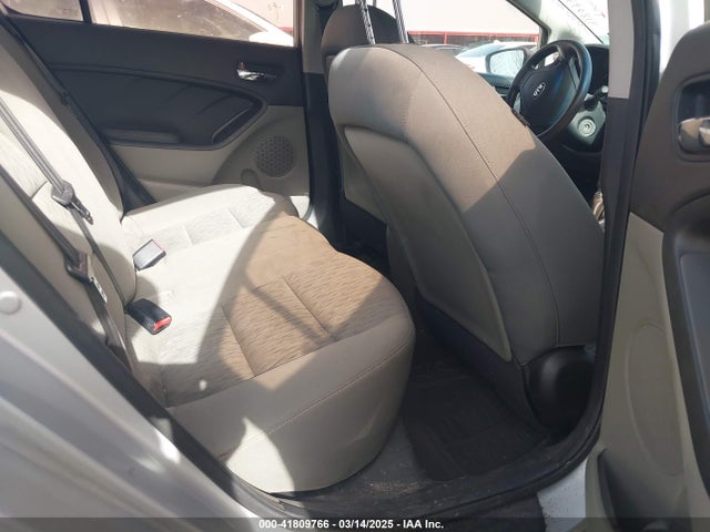 KNAFK4A64G5610525 KIA FORTE LX