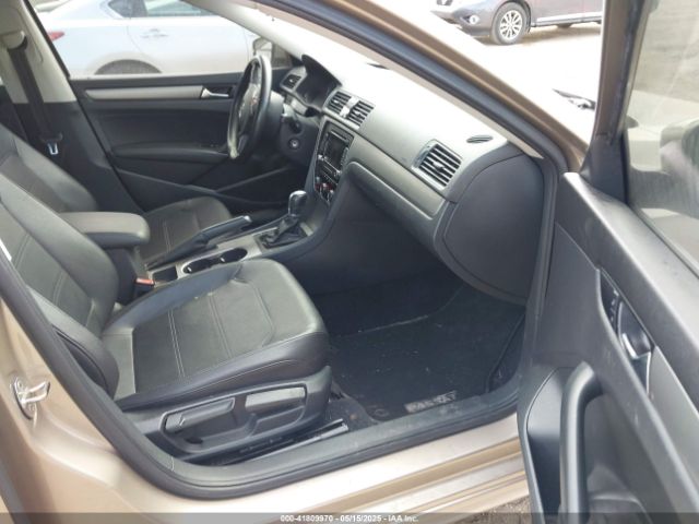 1VWBV7A3XFC015671 Volkswagen Passat 2.0l Tdi Se