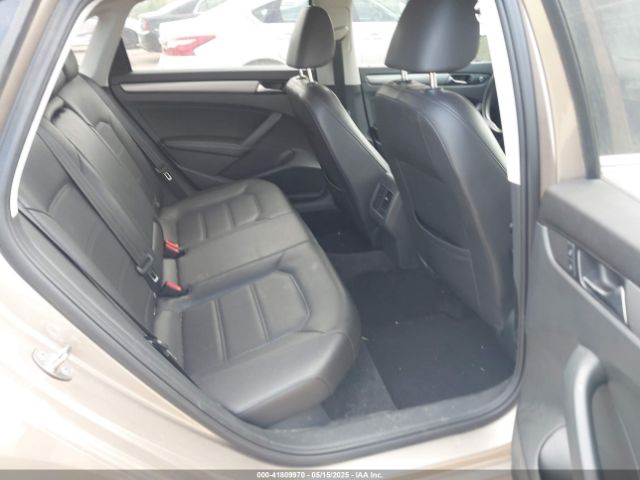 1VWBV7A3XFC015671 Volkswagen Passat 2.0l Tdi Se