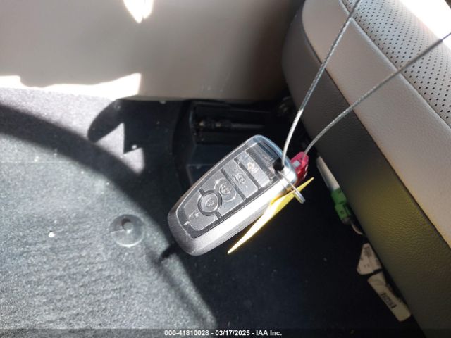 1FMCU9CZ0MUA90602 Ford Escape Sel Hybrid