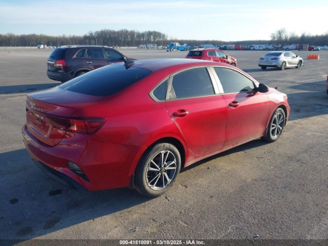 3KPF24AD4NE472102 KIA Forte Lxs