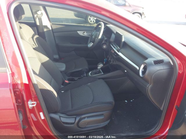 3KPF24AD4NE472102 KIA Forte Lxs