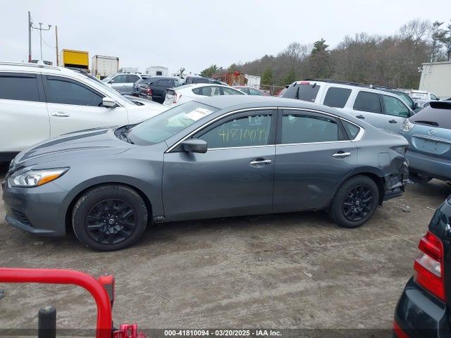 1N4AL3AP5HC269068 Nissan Altima 2.5 S