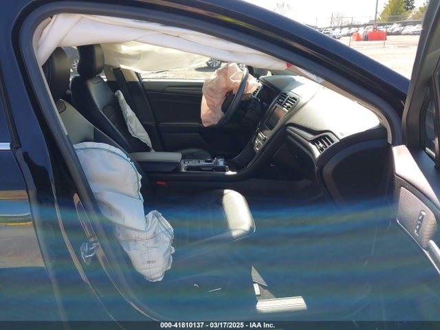 3FA6P0HD5JR239290 Ford FUSION SE