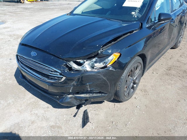 3FA6P0HD5JR239290 Ford FUSION SE