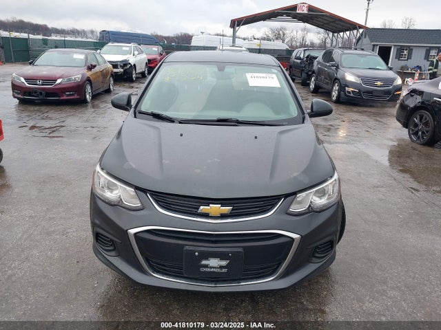 1G1JB5SG8J4114322 Chevrolet Sonic Ls Auto