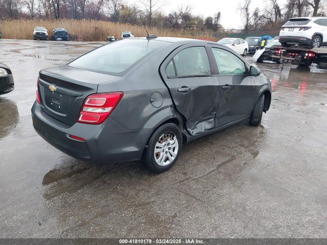 1G1JB5SG8J4114322 Chevrolet Sonic Ls Auto