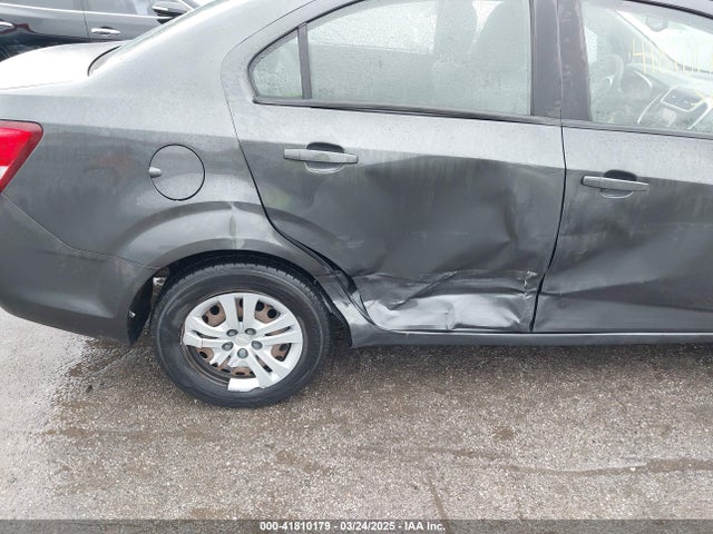 1G1JB5SG8J4114322 Chevrolet Sonic Ls Auto