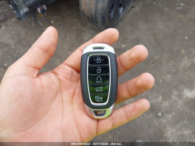 5NPLM4AG4MH046086 Hyundai ELANTRA SEL