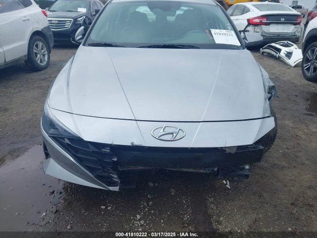 5NPLM4AG4MH046086 Hyundai ELANTRA SEL