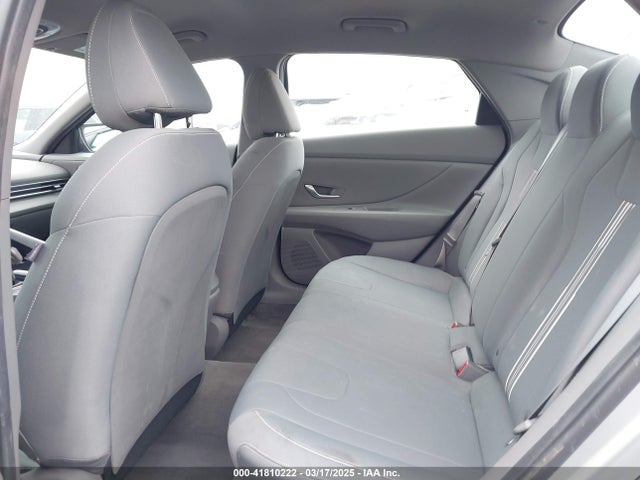 5NPLM4AG4MH046086 Hyundai ELANTRA SEL