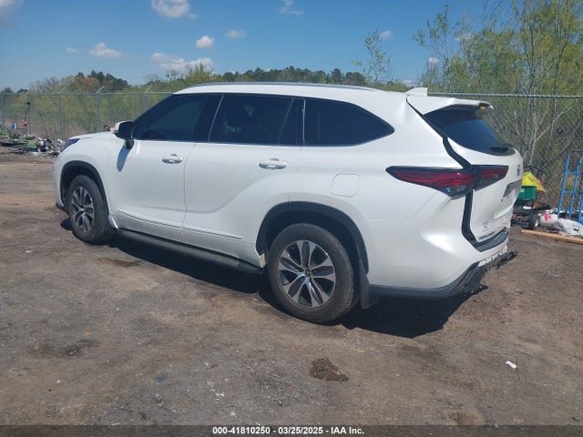 5TDGZRAH7NS559885 Toyota Highlander Xle