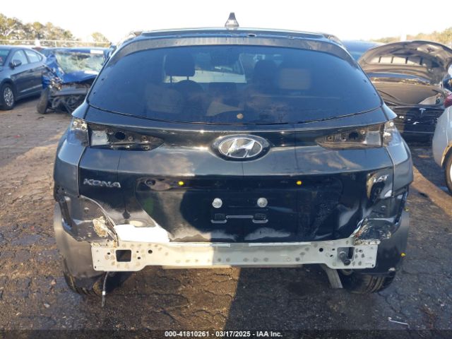KM8K22ABXNU771933 Hyundai Kona Se