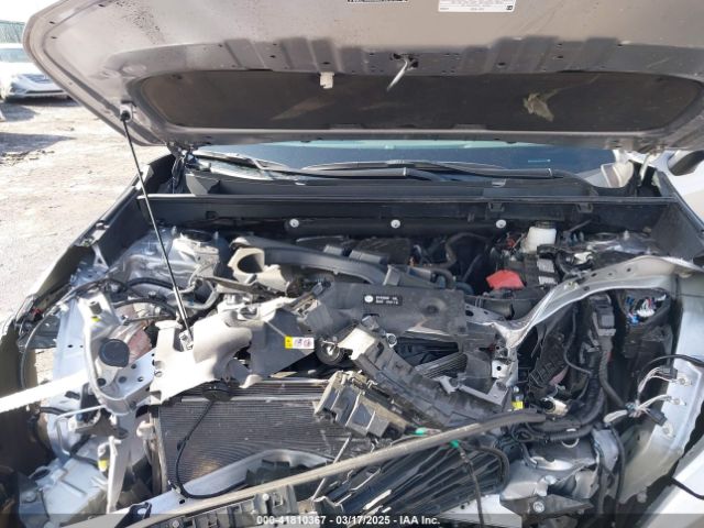 2T3P1RFV2RC475310 Toyota Rav4 Xle