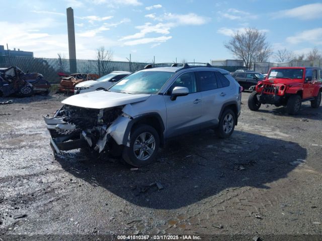 2T3P1RFV2RC475310 Toyota Rav4 Xle