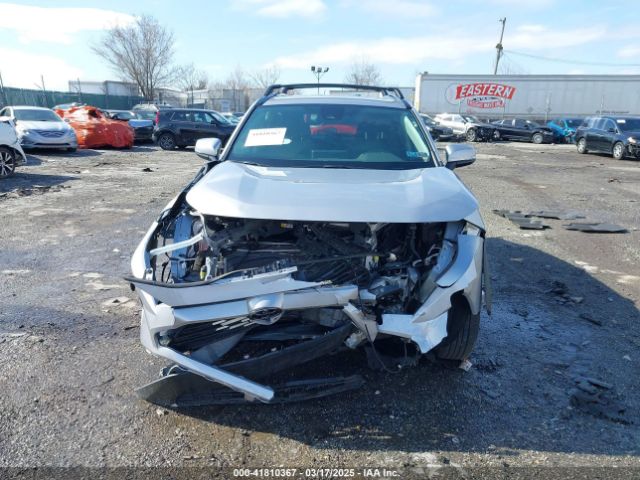 2T3P1RFV2RC475310 Toyota Rav4 Xle