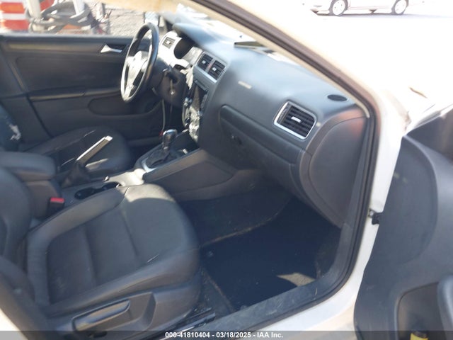 2012 Volkswagen Jetta 2.5l Se მანქანა იყიდება აუქციონზე, vin: 3VWDP7AJ5CM377161, აუქციონის ნომერი: 41810404