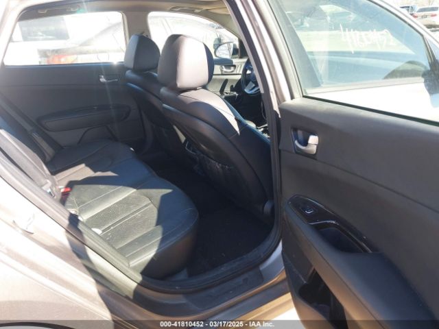 2019 KIA OPTIMA 5XXGU4L13KG313771 Photo 7