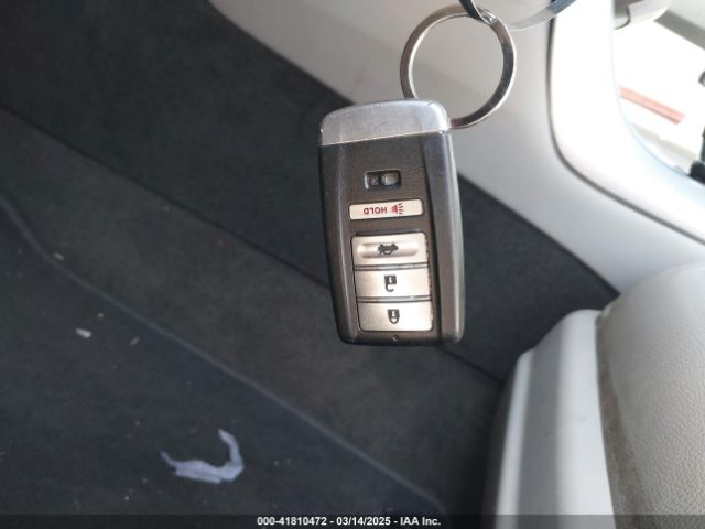 19UUB1F31FA017235 Acura TLX