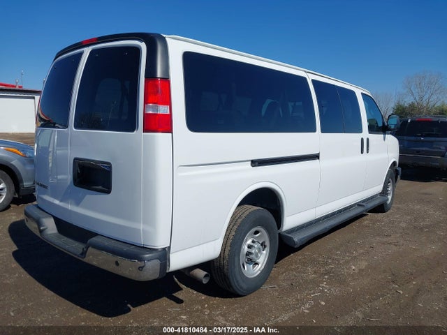 1GAZGPFP3P1175047 Chevrolet Express Passenger Rwd 3500 Extended Wheelbase Lt