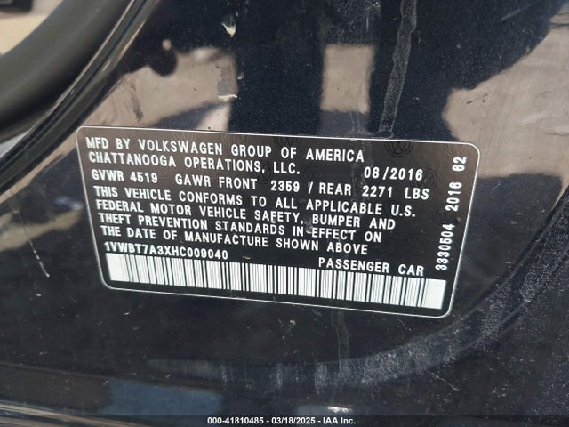 1VWBT7A3XHC009040 Volkswagen Passat 1.8t Se