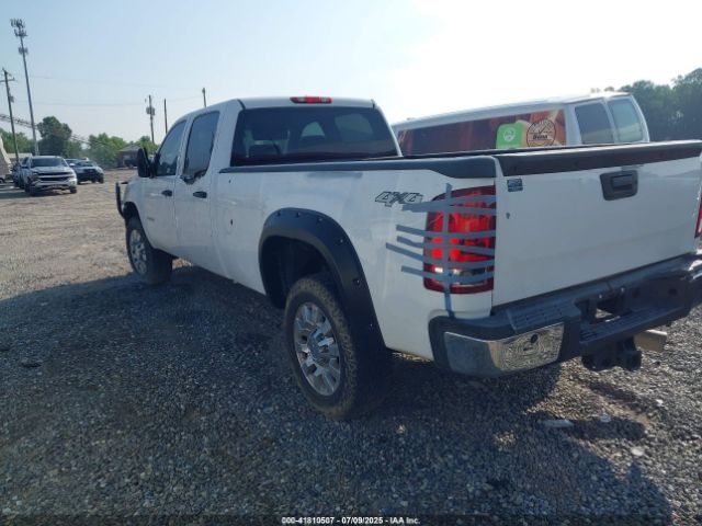 2011 GMC SIERRA 3500HD 1GT422C81BF142236 Photo 2