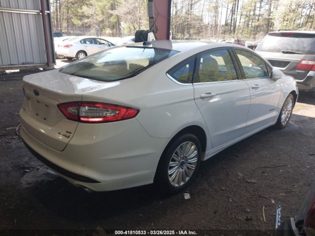 3FA6P0LU0ER373945 Ford Fusion Hybrid Se