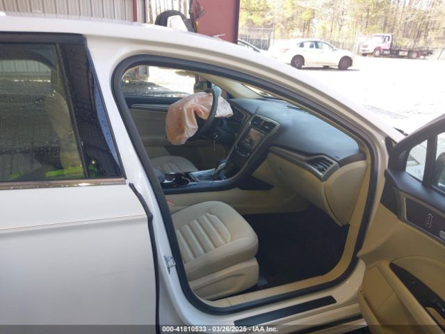 3FA6P0LU0ER373945 Ford Fusion Hybrid Se