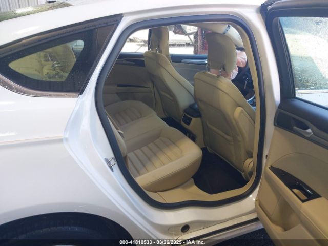 3FA6P0LU0ER373945 Ford Fusion Hybrid Se