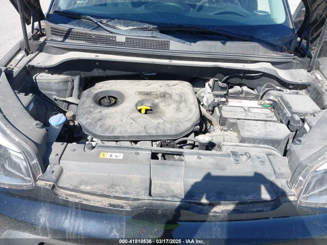 KIA SOUL + 2015 KNDJP3A50F7802561 Image 10