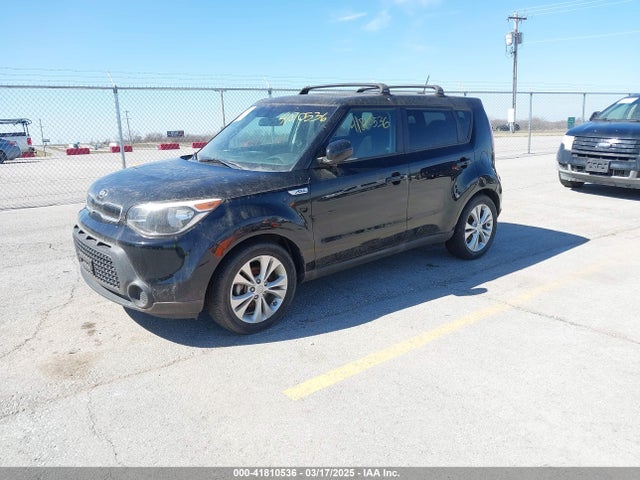 KIA SOUL + 2015 KNDJP3A50F7802561 Image 2