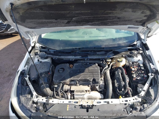 1G1BE5SM6H7105502 Chevrolet Cruze Lt Auto