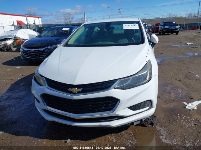 1G1BE5SM6H7105502 Chevrolet Cruze Lt Auto
