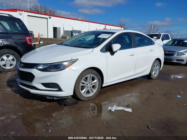 1G1BE5SM6H7105502 Chevrolet Cruze Lt Auto