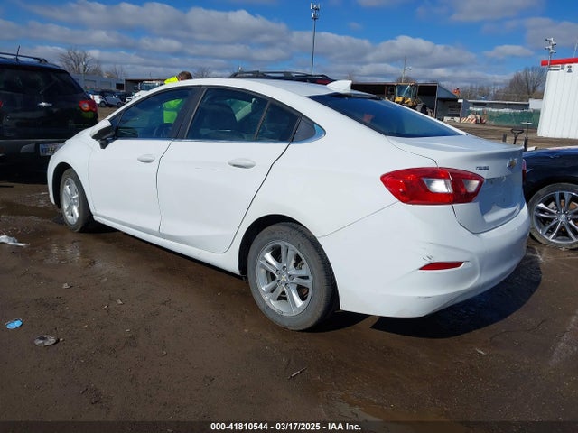 1G1BE5SM6H7105502 Chevrolet Cruze Lt Auto