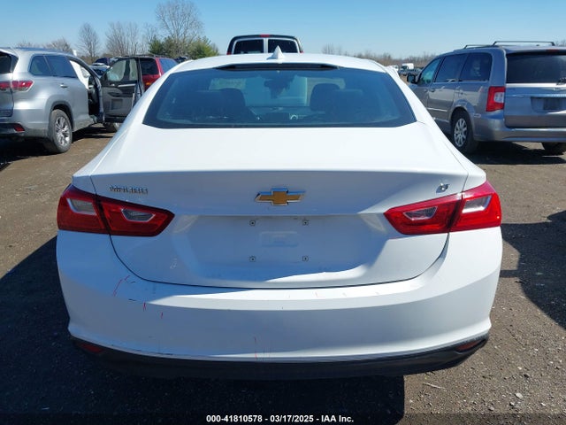 1G1ZD5ST0PF208248 Chevrolet Malibu Fwd 1lt