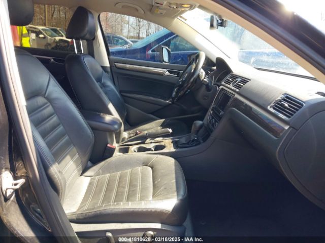 1VWCM7A35GC020933 Volkswagen Passat V6 Sel Premium