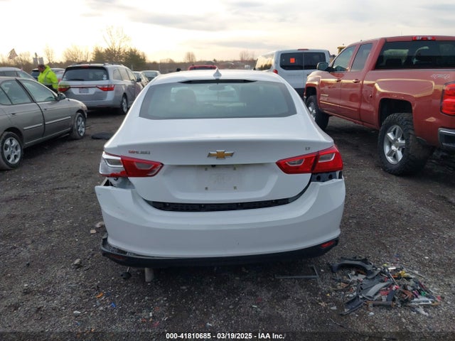 1G1ZD5ST5PF171312 Chevrolet Malibu Fwd 1lt