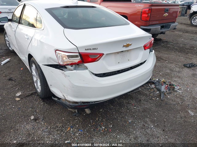 1G1ZD5ST5PF171312 Chevrolet Malibu Fwd 1lt