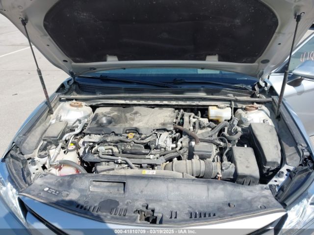 4T1B21HK6JU004767 Toyota Camry Hybrid Xle