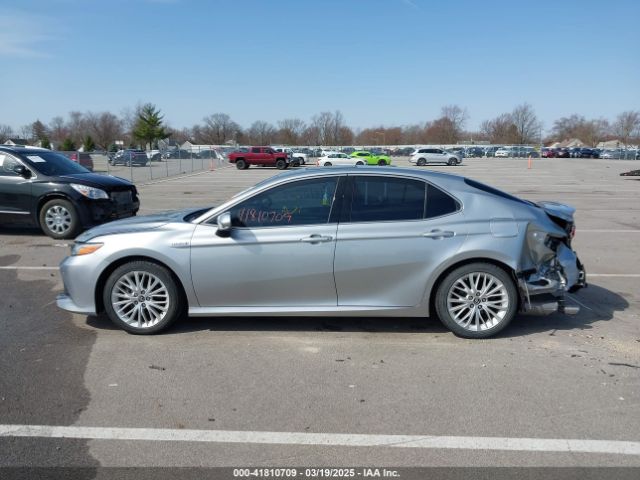 4T1B21HK6JU004767 Toyota Camry Hybrid Xle