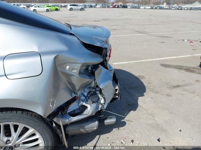 4T1B21HK6JU004767 Toyota Camry Hybrid Xle