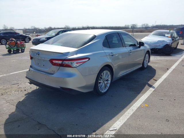 4T1B21HK6JU004767 Toyota Camry Hybrid Xle