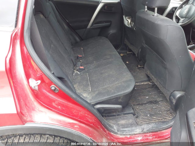 JTMBFREV3HJ126942 Toyota RAV4 LE