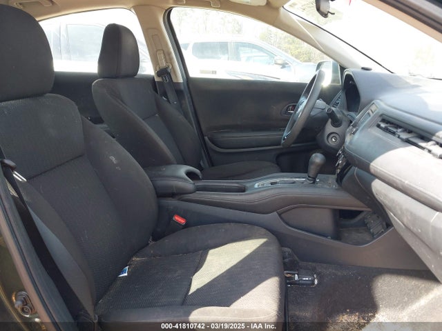 3CZRU6H3XJG727005 Honda HR-V LX