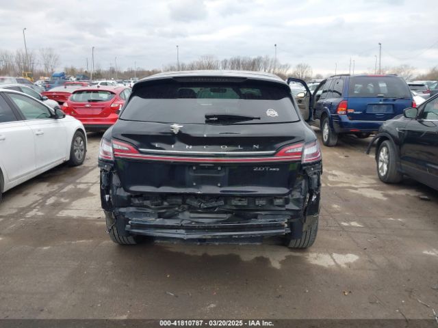 2LMPJ8K93KBL24776 Lincoln Nautilus Select