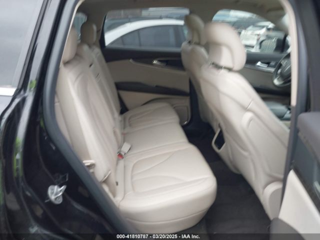 2LMPJ8K93KBL24776 Lincoln Nautilus Select